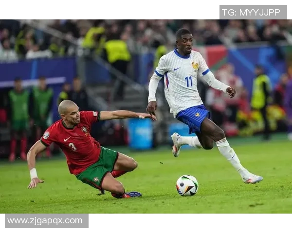 博纳佐利：足球场上的闪耀新星，未来巨星的崛起与挑战